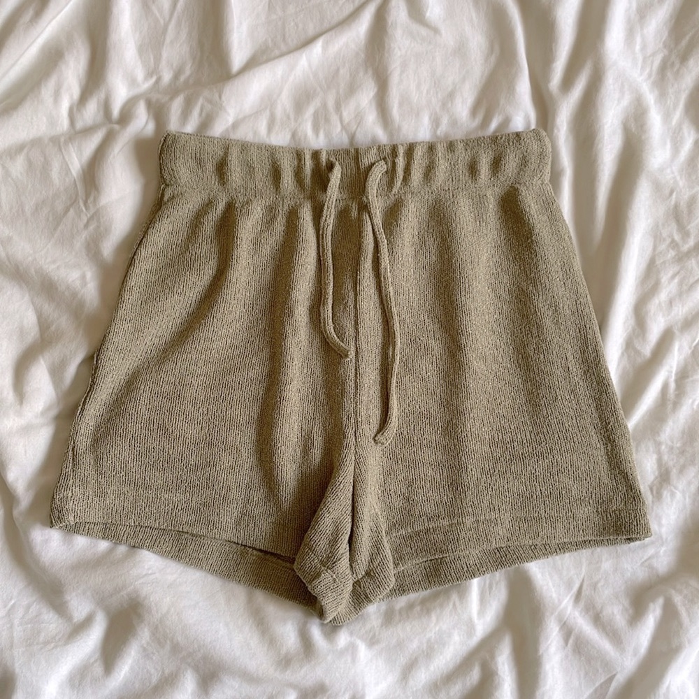 H&M Sage knit shorts - xs